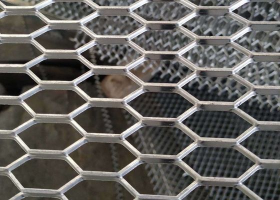 六角形の車のグリルISO9002のための穴によって陽極酸化される蜜蜂の巣によって拡大される金属の網
