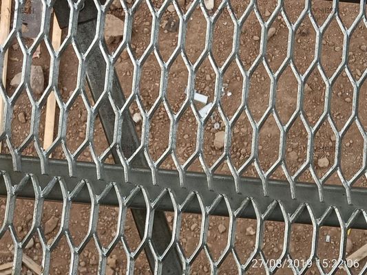 高耐久六角穴エキスパンドメタルスチール滑り止めグレーチング