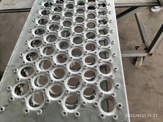 産業用安全歩道のためのガルバン化鋼ダイヤモンドグリップグリート