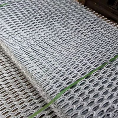 熱い浸された電流を通された格子は拡大された金属線の網を伸ばした