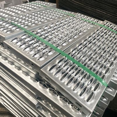 産業用安全歩道のためのガルバン化鋼ダイヤモンドグリップグリート