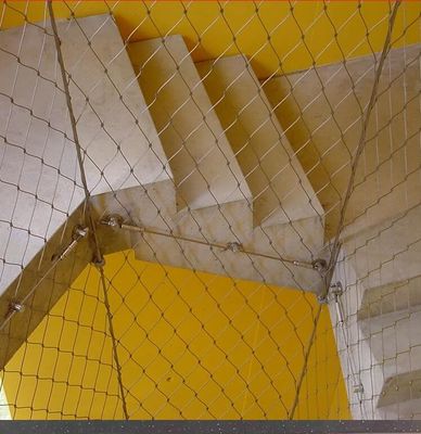 カスタマイズされた銀のステンレス鋼ロープ網 リサイクル可能 建築保護のためのメンテナンス無料