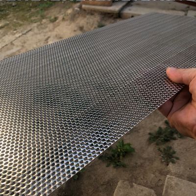PVDFコーティング 建築用四角型 アルミ製パネル 装飾用金属製パネルシート