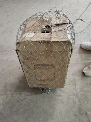 防盗 可変サイズ ダイヤの穴形 ステンレス鋼のワイヤロープ網 セキュリティフェンス