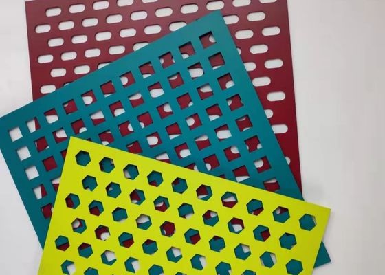 建築穴があいたアルミニウムは1.2*2.4mの穴を広げる