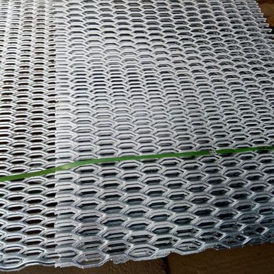 高耐久性 亜鉛メッキ 鉄製エキスパンドメタルメッシュ 4x8 スチールグレーチング