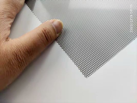 スピーカーグリル用カスタム2.03mm穴あき金属メッシュ