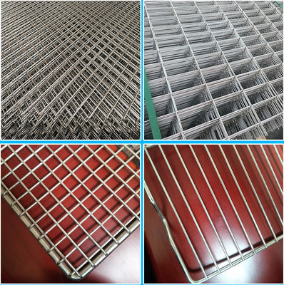 2mmの電線 25x25mmの穴