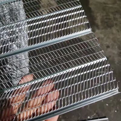 コンクリート模造と石膏加工のための,鋼鉄のリブラット
