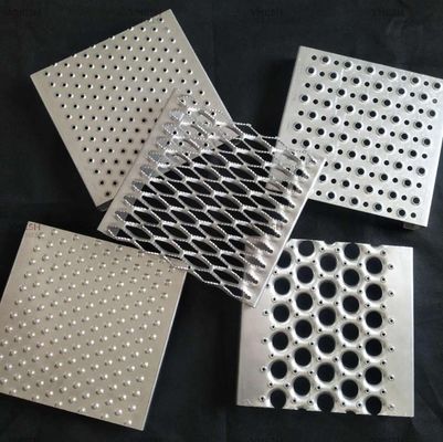 頑丈な2-4mのグリップの支柱の安全格子のダイヤモンド チャネルの火格子を付ける摩耗の証拠