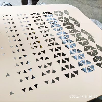建物のファサード用カスタムステンレス鋼パンチングメタルシート