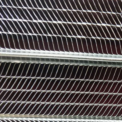 600*2500mmのコンクリート型枠のための電流を通された鋼鉄リブラスメッシュシート