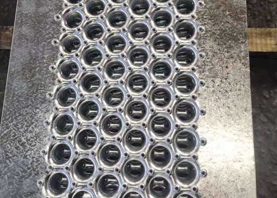 3.0mmの屋上の太陽反スリップのための3.5mmアルミニウム通路の格子