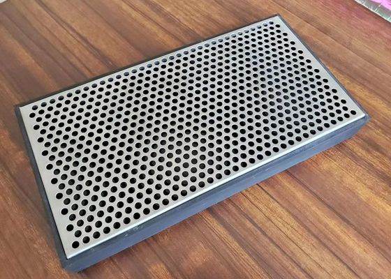 CNC 316のステンレス鋼の穴があいたシート48