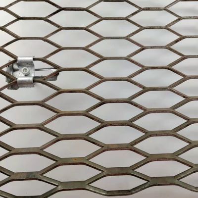 頑丈な3m x 1.5m拡大された鋼鉄網の熱い浸された電流を通された六角形の穴